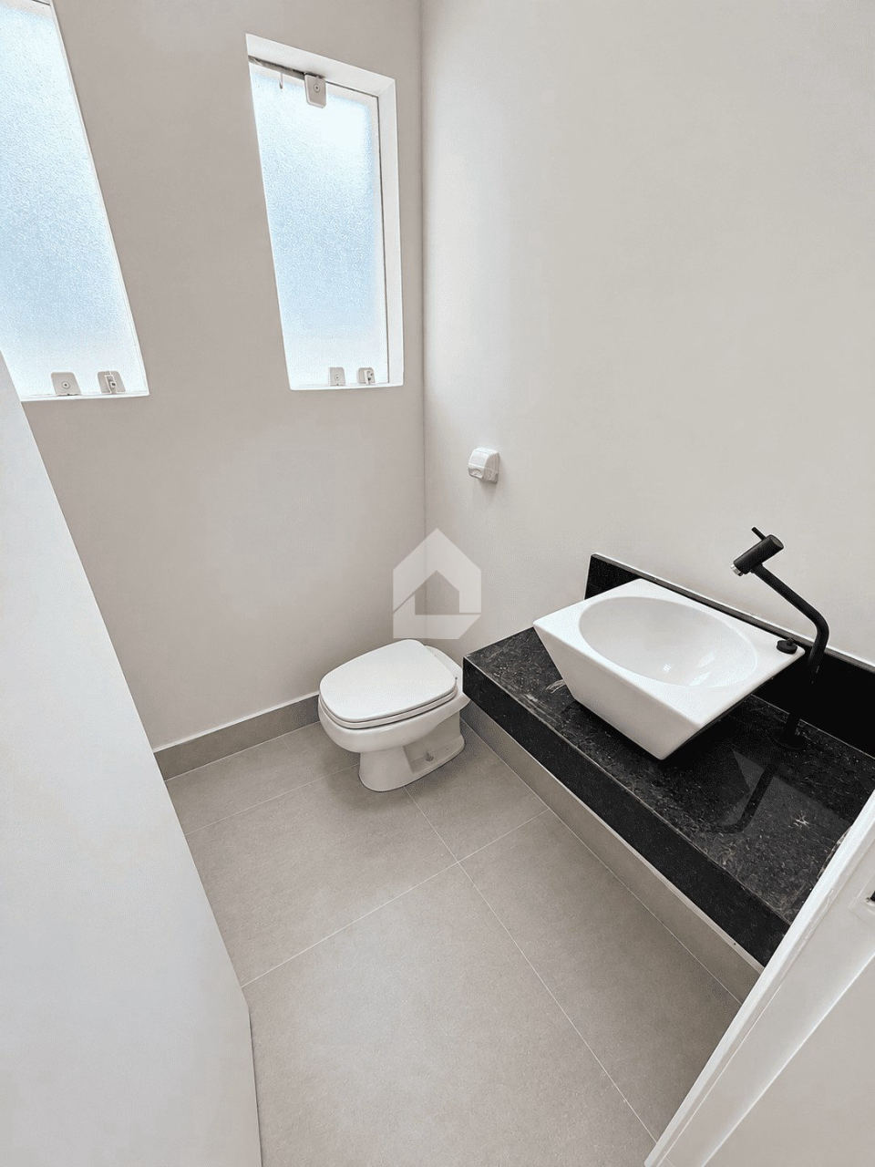 Foto 8 · Clínica / consultório com 134 m² à venda e para alugar em Itu · Bairro Brasil