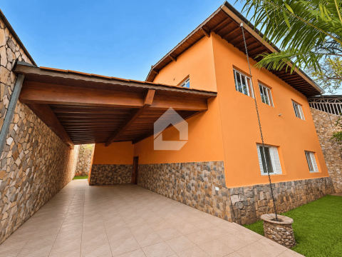 Foto de Casa com 5 dormitórios para alugar em Itu · Parque Nossa Senhora da Candelária
